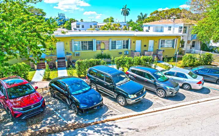Pictures of Multifamily property located at 1930 Calais Dr, Miami Beach, FL 33141 for sales - image #1