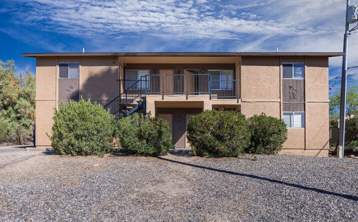 Pictures of Multifamily property located at 450 Palm Dr, Wickenburg, AZ 85390 for sales - image #1