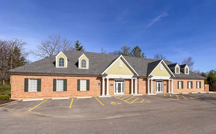 Pictures of Office property located at 3750 S Lindbergh Blvd, Sunset Hills, MO 63127 for sales - image #1