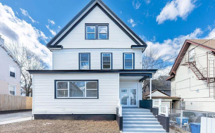 Pictures of Multifamily property located at 10 S 14th Ave, Mount Vernon, NY 10550 for sales - image #1