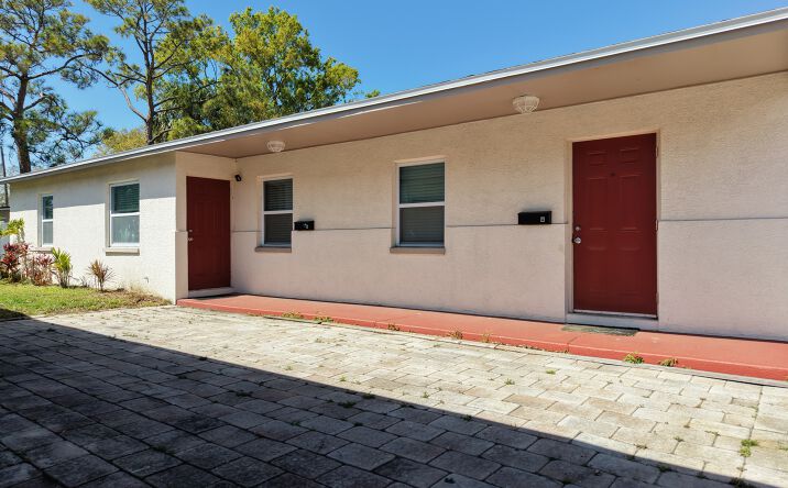 Pictures of Multifamily property located at 6625 S Westshore Blvd, Tampa, FL 33616 for sales - image #1