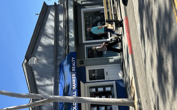 Pictures of Retail property located at 222 Marine Ave, Newport Beach, CA 92662 for sales - image #1