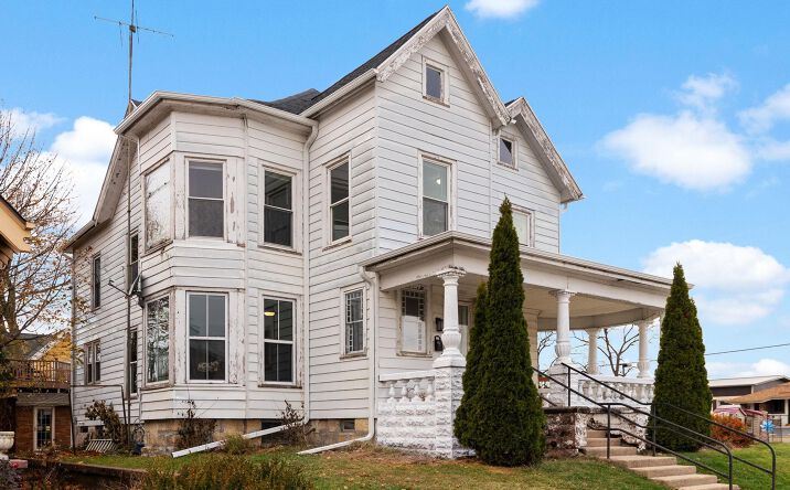Pictures of Multifamily property located at 1420 9th Street, Monroe, WI 53566 for sales - image #1