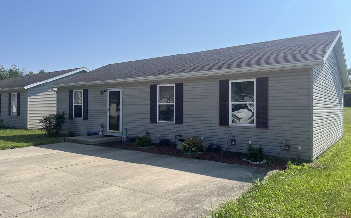 Pictures of Multifamily property located at 509 Kellie Dr, Urbana, OH 43078 for sales - image #1