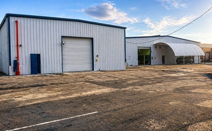 Pictures of Industrial property located at 4550 SE Hampton Ct, Stuart, FL 34997 for sales - image #1