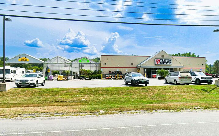 Pictures of Retail property located at 352 River St., Montpelier, VT 05602 for sales - image #1