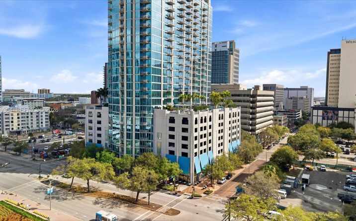 Pictures of Business for Sale, Retail property located at 777 N Ashley Dr Tampa, Other City - In The State Of Florida, FL 33602 for sales - image #1