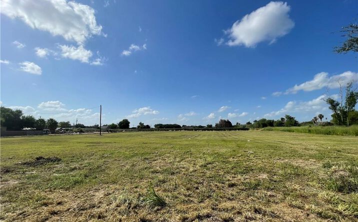 Pictures of Land, Multifamily property located at 1001 E Nebraska Road, Alamo, TX 78516 for sales - image #1