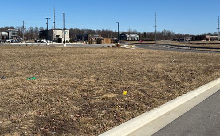 Pictures of Land property located at 5017 Pleasant Valley Drive, Fort Wayne, IN 46825 for sales - image #1