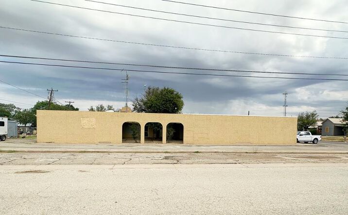 Pictures of Office property located at 207 E 7th St, Big Spring, TX 79720 for sales - image #1