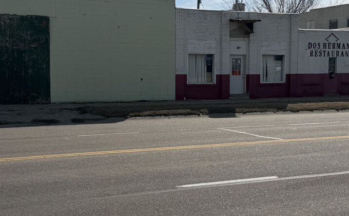 Pictures of Industrial property located at 1413/1415 S 1st St, Norfolk, NE 68701 for sales - image #1