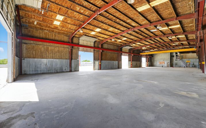 Pictures of Industrial property located at 2434 Etring Ave, Corpus Christi, TX 78415 for sales - image #1