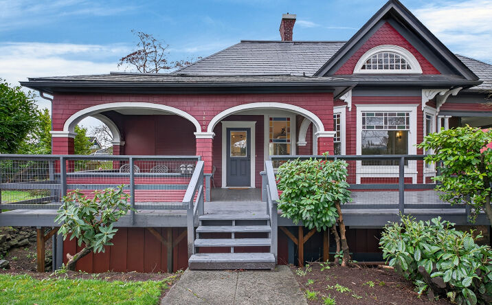 Pictures of Multifamily property located at 1310 Ellsworth St, Bellingham, WA 98225 for sales - image #1