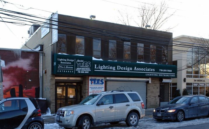 Pictures of Office, Retail property located at 250 Buel Ave, Brooklyn, NY 10305 for sales - image #1