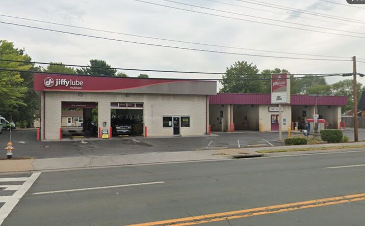 Pictures of Retail property located at 220 South St, Front Royal, VA 22630 for sales - image #1