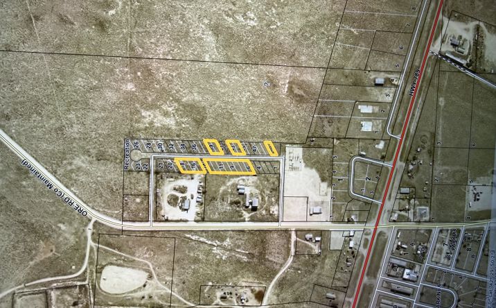 Pictures of Land property located at 8 Oregon Trl Dr, Jeffrey City, WY 82310 for sales - image #1
