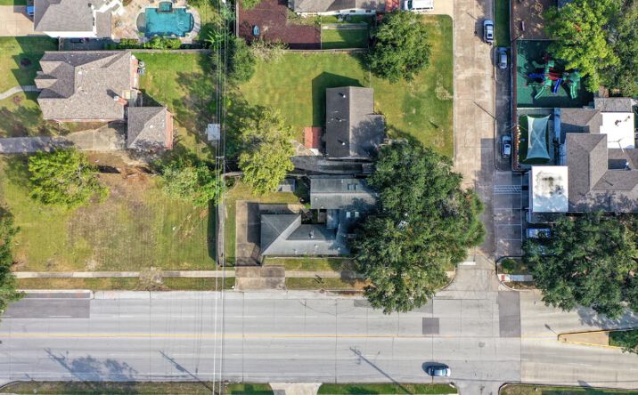 Pictures of Office property located at 5008 Locust St, Bellaire, TX 77401 for sales - image #1