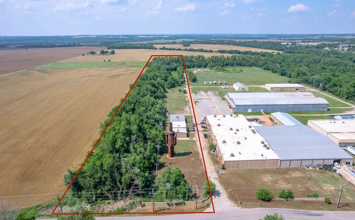 Pictures of Industrial property located at 851 N 4th St, Guthrie, OK 73044 for sales - image #1