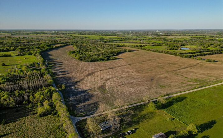 Pictures of Land property located at 000 S Hwy 121, Bonham, TX 75418 for sales - image #1