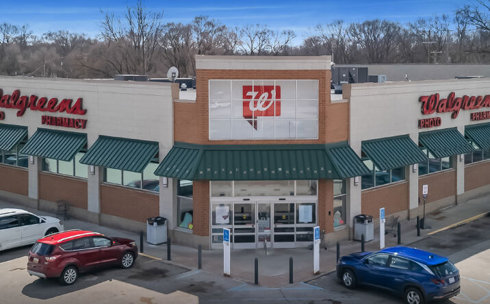 Pictures of Retail property located at 1171 E Sherman Blvd, Norton Shores, MI 49444 for sales - image #1
