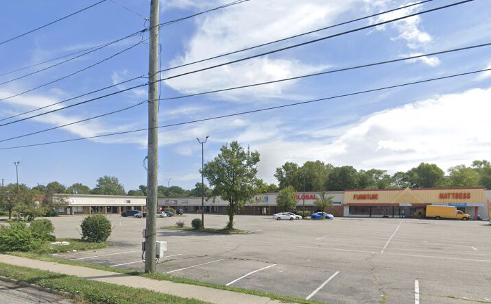Pictures of Retail property located at 1107 N Arlington Ave, Indianapolis, IN 46219 for sales - image #1