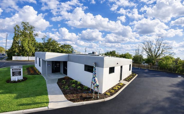 Pictures of Mixed Use, Office, Special Purpose property located at 4804 Edgewater Dr, Orlando, FL 32804 for sales - image #1