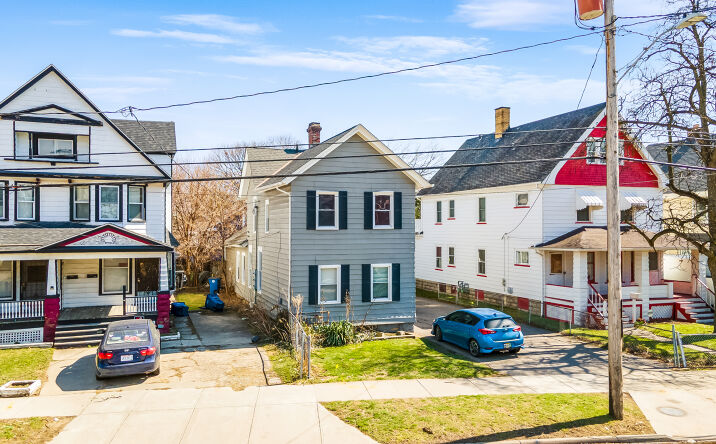 Pictures of Multifamily property located at 3161 Scranton Rd, Cleveland, OH 44109 for sales - image #1