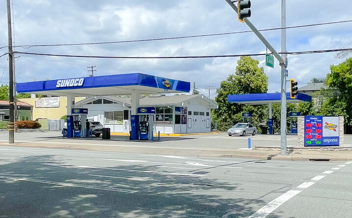 Pictures of Business for Sale, Retail property located at 1220 Shasta St, Redding, CA 96001 for sales - image #1