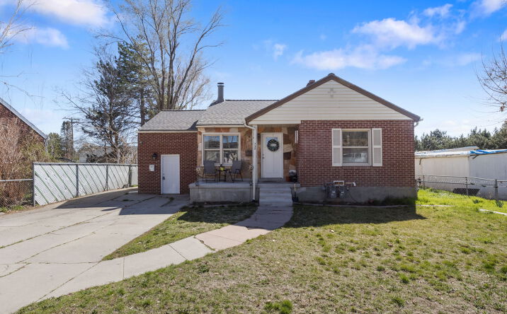 Pictures of Multifamily property located at 732 E 1000 S, Clearfield, UT 84015 for sales - image #1