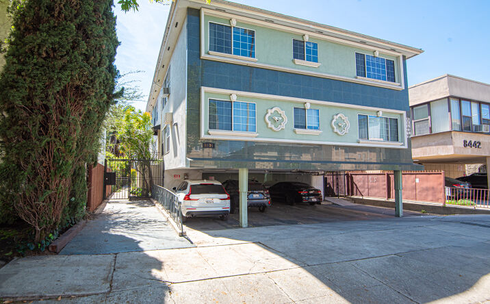 Pictures of Multifamily property located at 8436 Blackburn Ave, Los Angeles, CA 90048 for sales - image #1