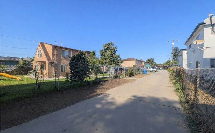 Pictures of Multifamily property located at 2915 Allgeyer, El Monte, CA 91732 for sales - image #1