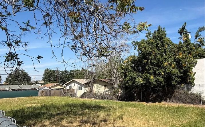 Pictures of Land property located at 507 E 5th, Corona, CA 92879 for sales - image #1