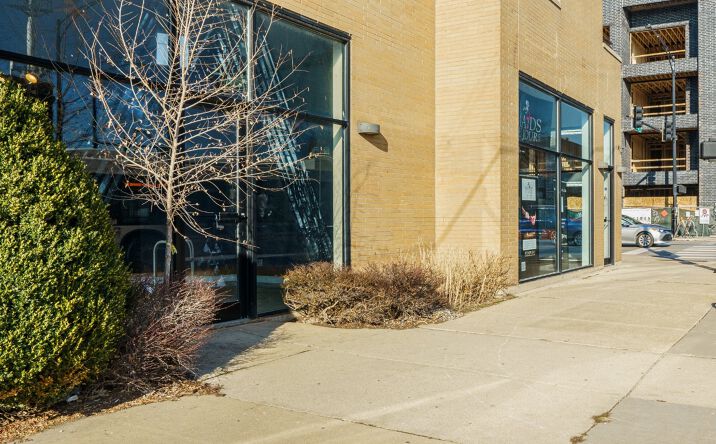 Pictures of Retail property located at 2802 W Chicago Ave, Chicago, IL 60622 for sales - image #1