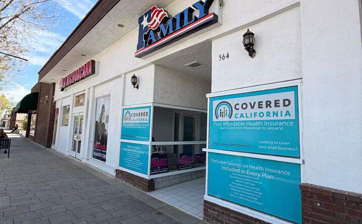 Pictures of Mixed Use, Office property located at 566 W Lancaster Blvd, Lancaster, CA 93534 for sales - image #1