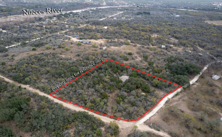 Pictures of Land property located at 187 Private Rd 2430, Uvalde, TX 78801 for sales - image #1