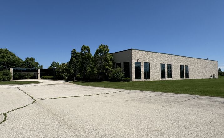 Pictures of Industrial property located at 9980 S Oakwood Park Drive, Franklin, WI 53132 for sales - image #1