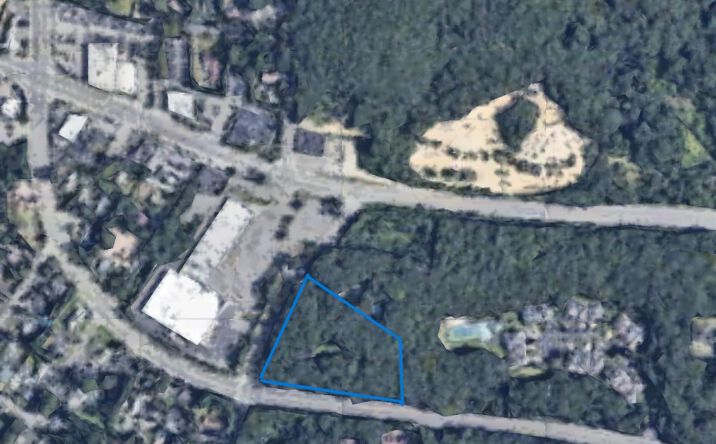Pictures of Land property located at 684 Old Country Road, Huntington, NY 11746 for sales - image #1