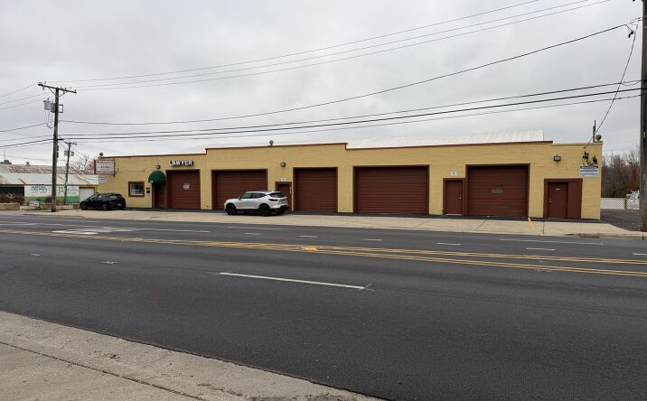 Pictures of Industrial property located at 610 - 628 N Broadway, Aurora, IL 60505 for sales - image #1