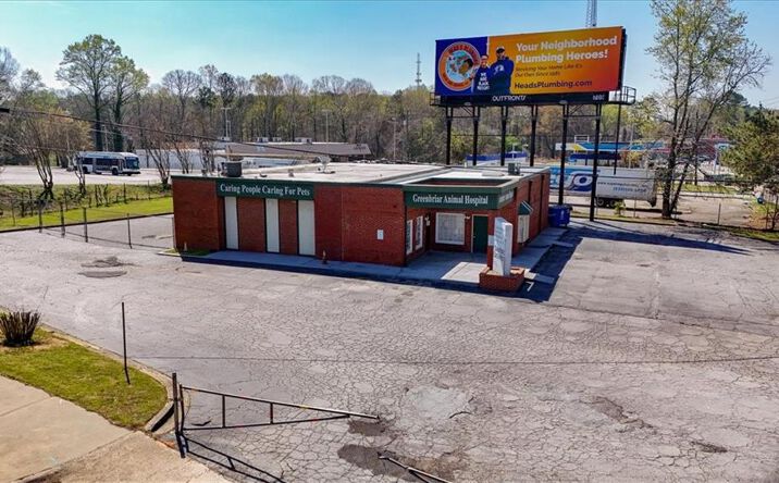 Pictures of Mixed Use, Office, Retail property located at 3600 Campbellton Road SW, Atlanta, GA 30331 for sales - image #1