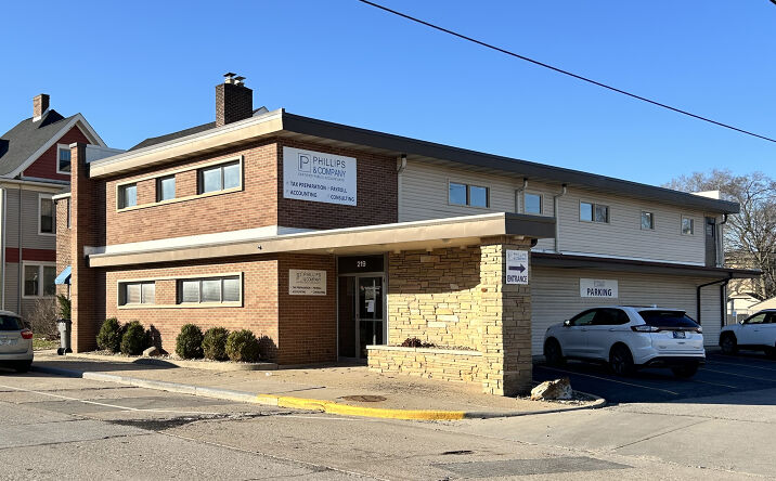 Pictures of Office property located at 219 S Third Street Elkhar, Elkhart, IN 46516 for sales - image #1