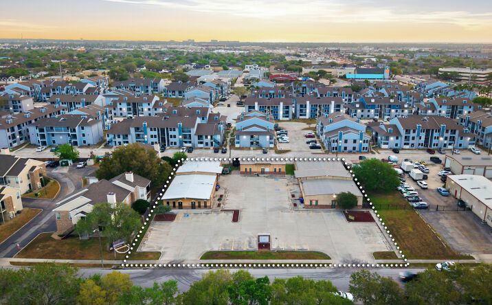 Pictures of Mixed Use, Office property located at 5502 Burnham Dr, Corpus Christi, TX 78413 for sales - image #1
