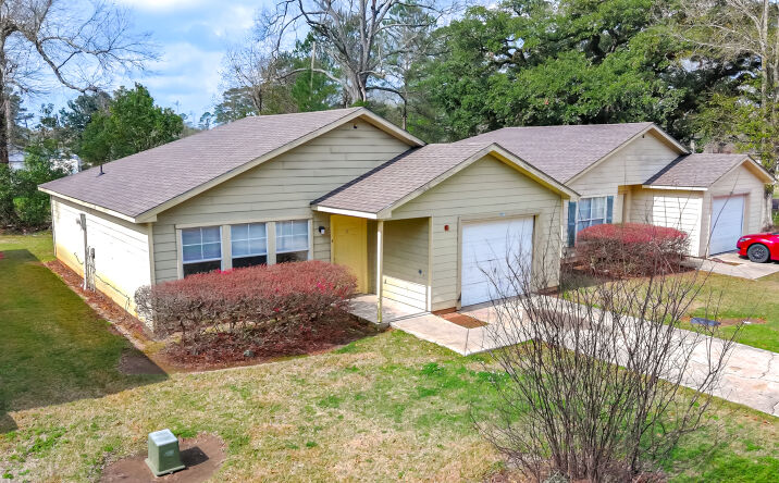 Pictures of Multifamily property located at 43542 Willow Villa Rd, Hammond, LA 70403 for sales - image #1