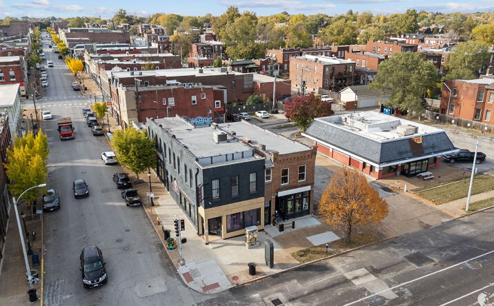 Pictures of Hospitality, Mixed Use, Office, Retail property located at 3555 S Jefferson Ave, St. Louis, MO 63118 for sales - image #1
