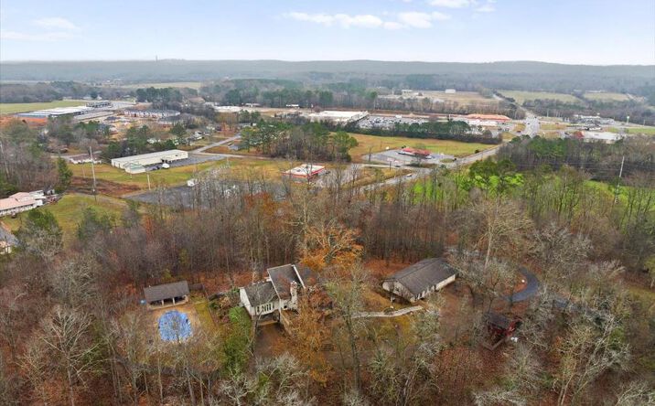 Pictures of Hospitality, Land, Mixed Use, Multifamily, Special Purpose property located at 3922 GA-2, Cohutta, GA 30710 for sales - image #1