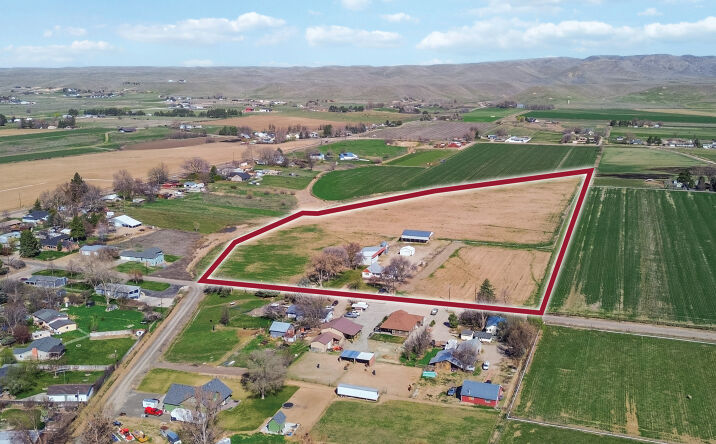 Pictures of Land property located at 350 E Central Rd, Emmett, ID 83617 for sales - image #1