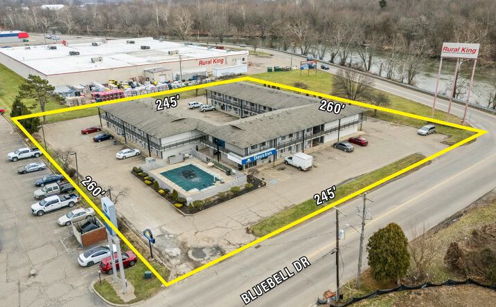 Pictures of Hospitality, Land, Multifamily property located at 181 Bluebell Drive Southwest, New Philadelphia, OH 44663 for sales - image #1