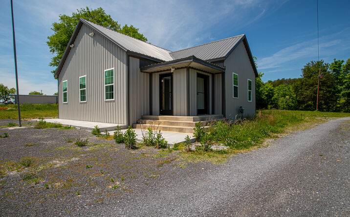 Pictures of Mixed Use, Office, Special Purpose property located at 1010 W Highway 25 70, Newport, TN 37821 for sales - image #1