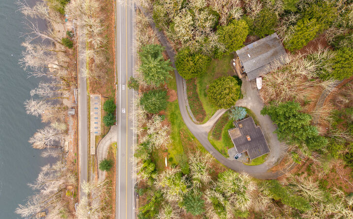 Pictures of Multifamily property located at 2232 E Lake Sammamish Pkwy NE, Sammamish, WA 98074 for sales - image #1