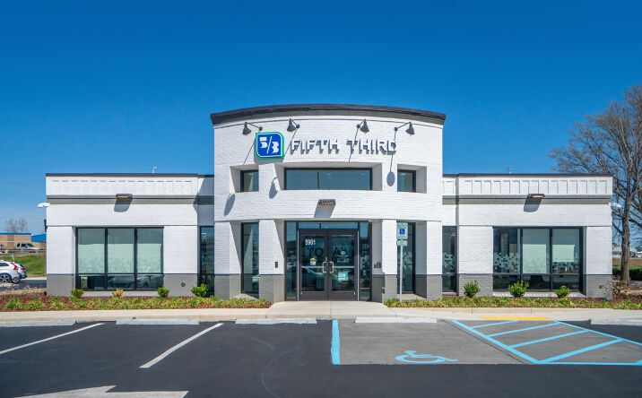 Pictures of Retail property located at 5901 University Dr. Hun, Huntsville, AL 35806 for sales - image #1