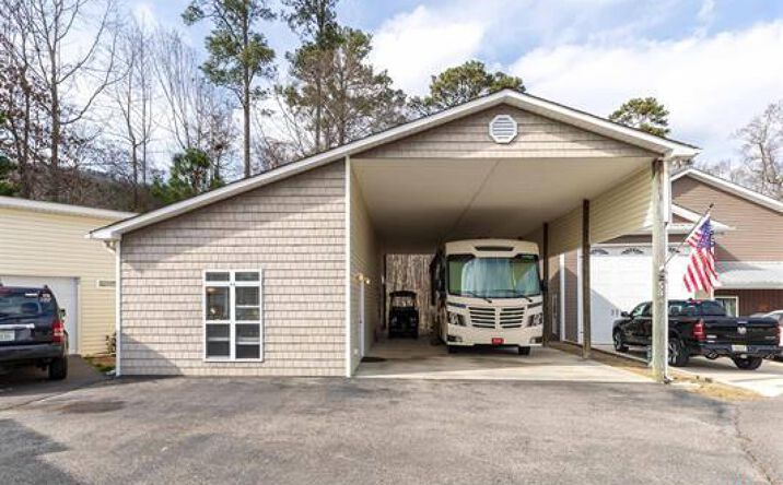 Pictures of Hospitality property located at 1727 Convict Camp Rd, Guntersville, AL 35976 for sales - image #1